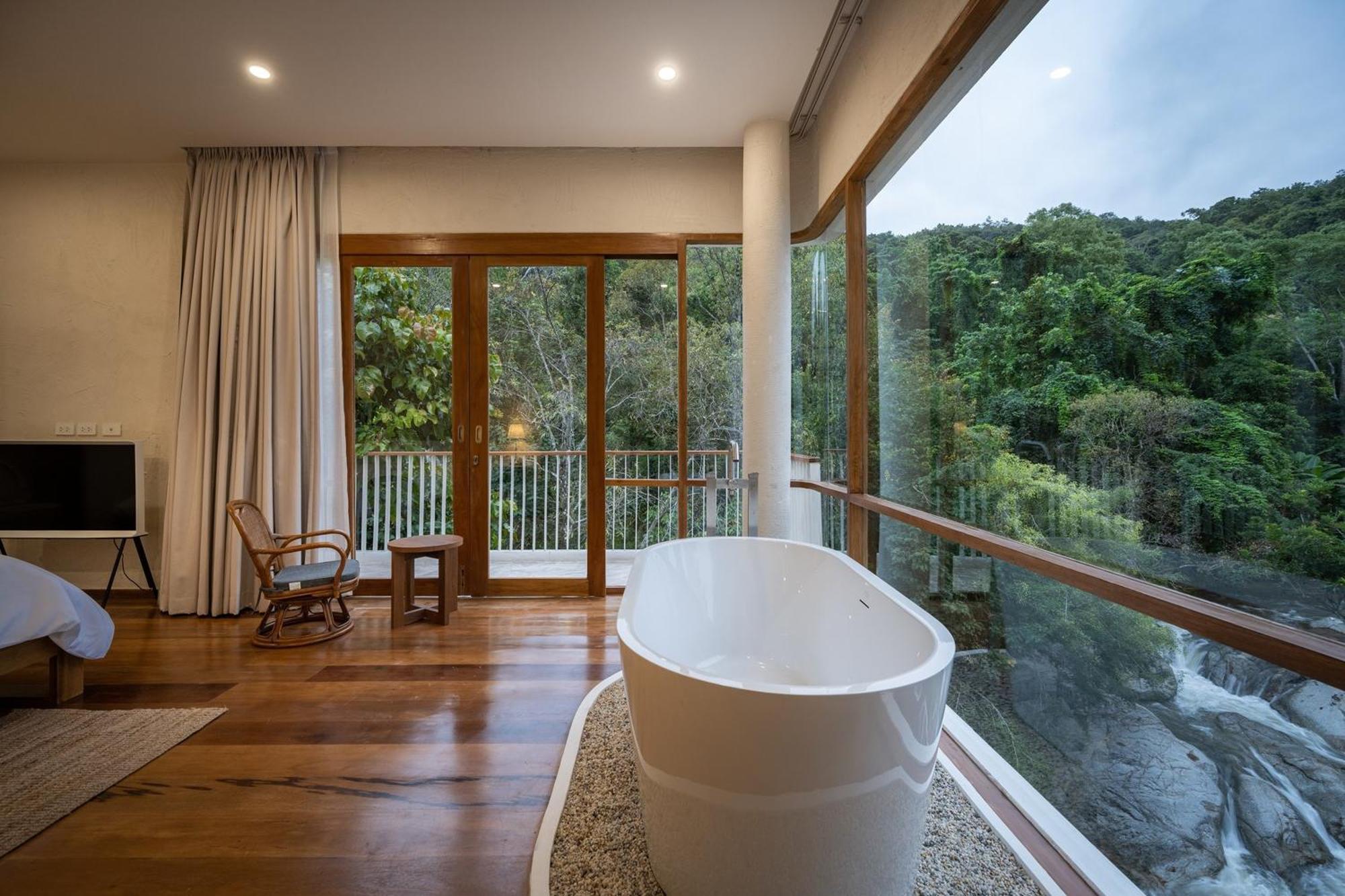 Taryn Tara Cafe And Stay Chiang Mai Eksteriør billede
