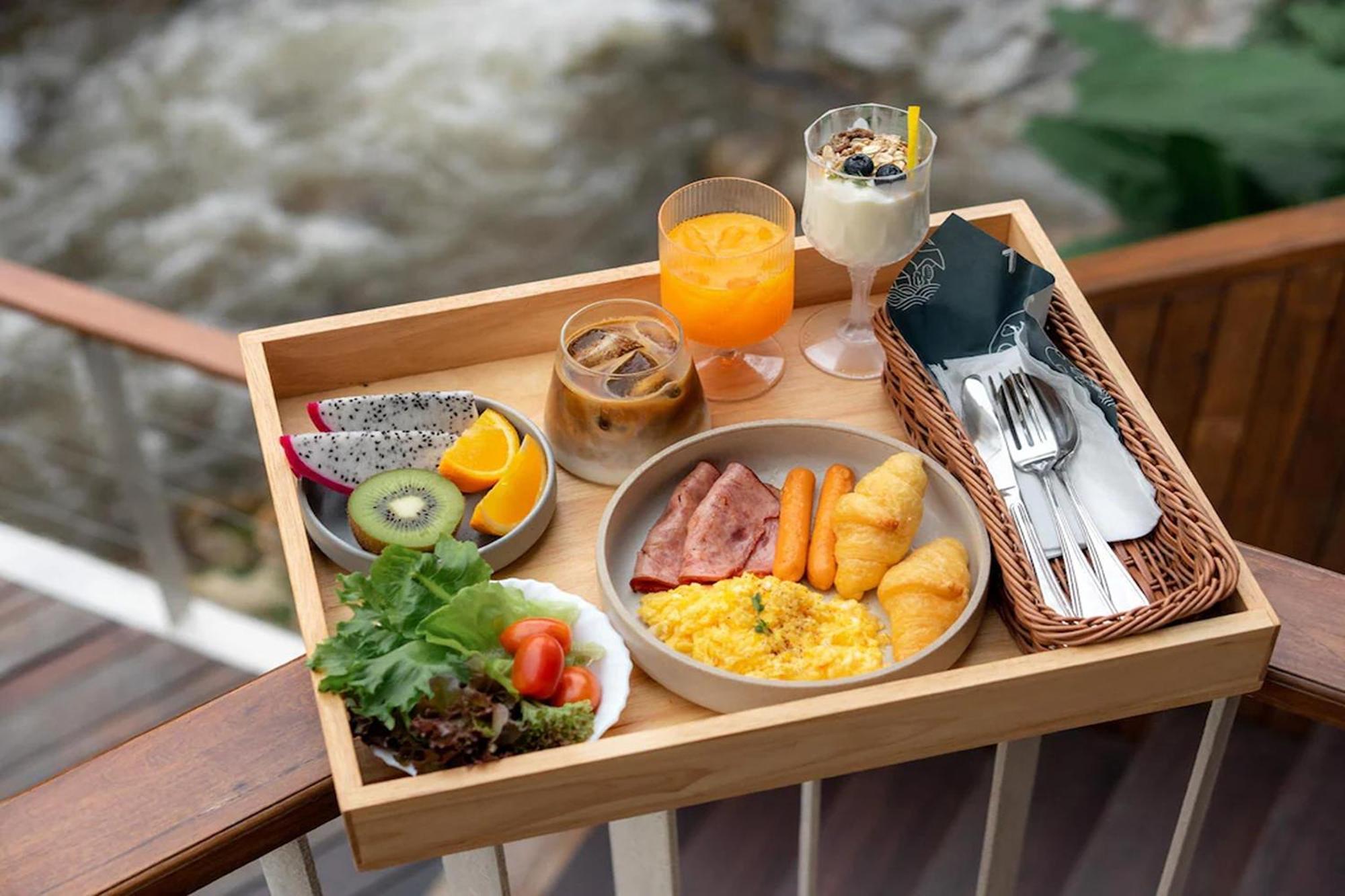 Taryn Tara Cafe And Stay Chiang Mai Eksteriør billede